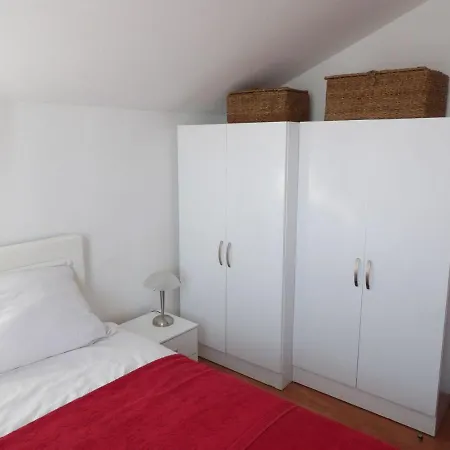Apartment Matea - 20M From The Beach Cesarica Exterior foto