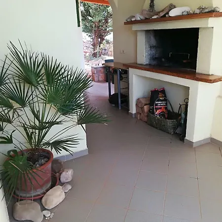 Apartment Matea - 20M From The Beach Cesarica Exterior foto